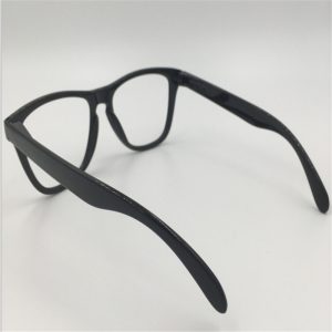 plastic party rainbow glasses